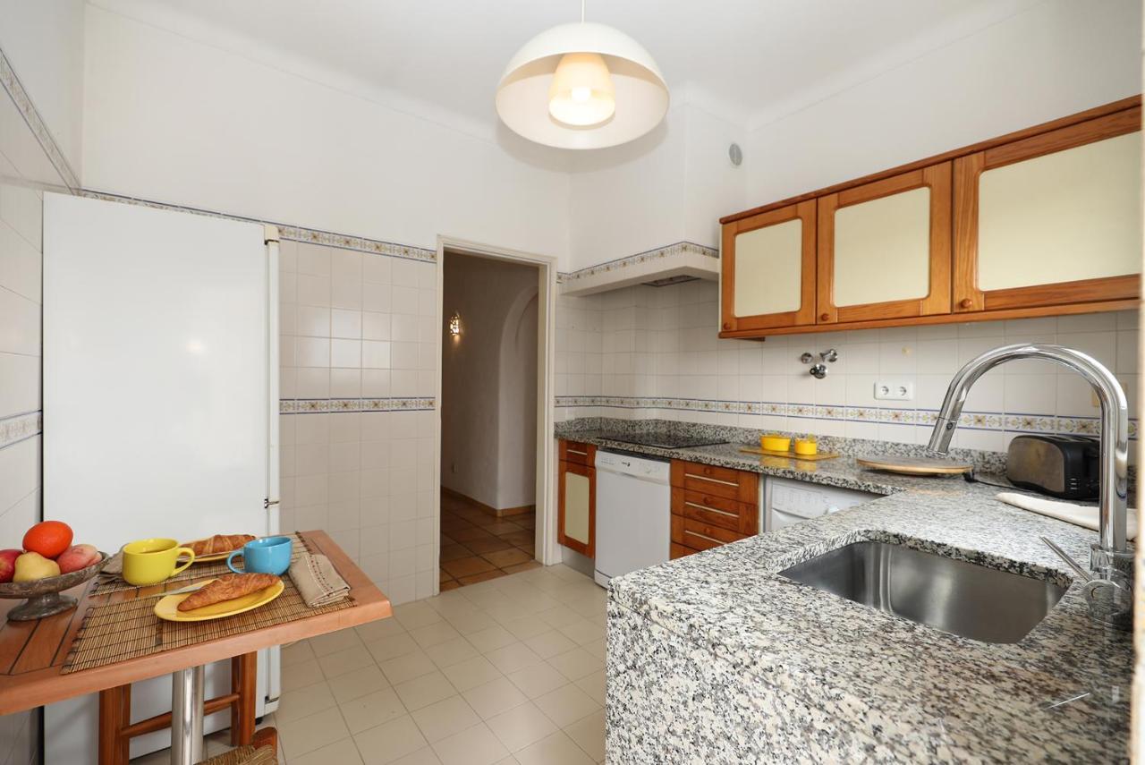 B82 - Lacobrigense Flat In Lagos Apartment Exterior photo